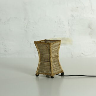 Настолна лампа