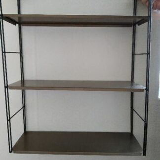 Стенна етажерка