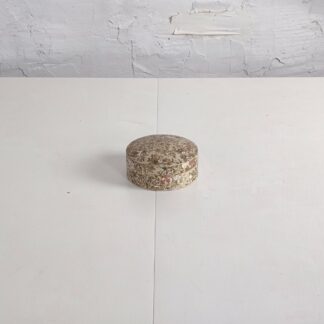 Кутия с чинийки